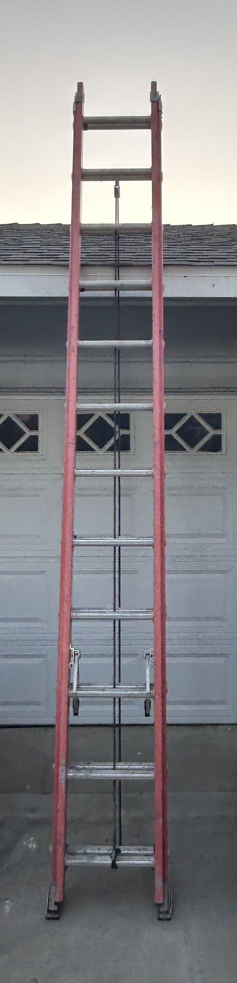24 ft’ Fiberglass Extension Ladder Type 1-A 300 lb. Load Capacity