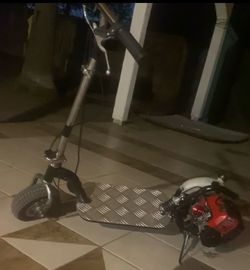 Motor scooter