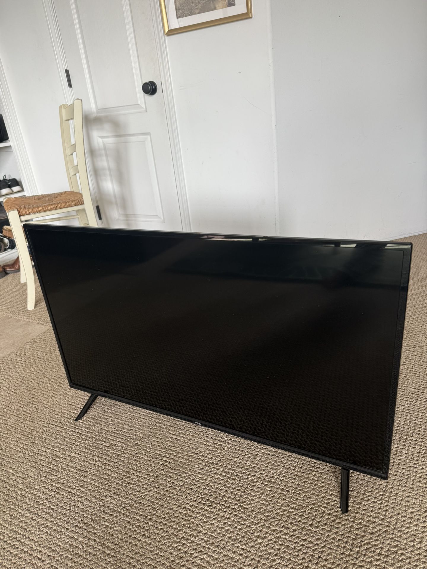 TCL 40” Roku Smart TV (Model 40S334) – Excellent Condition