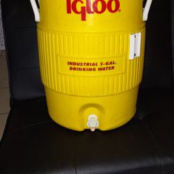 5 Gallon Igloo Cooler