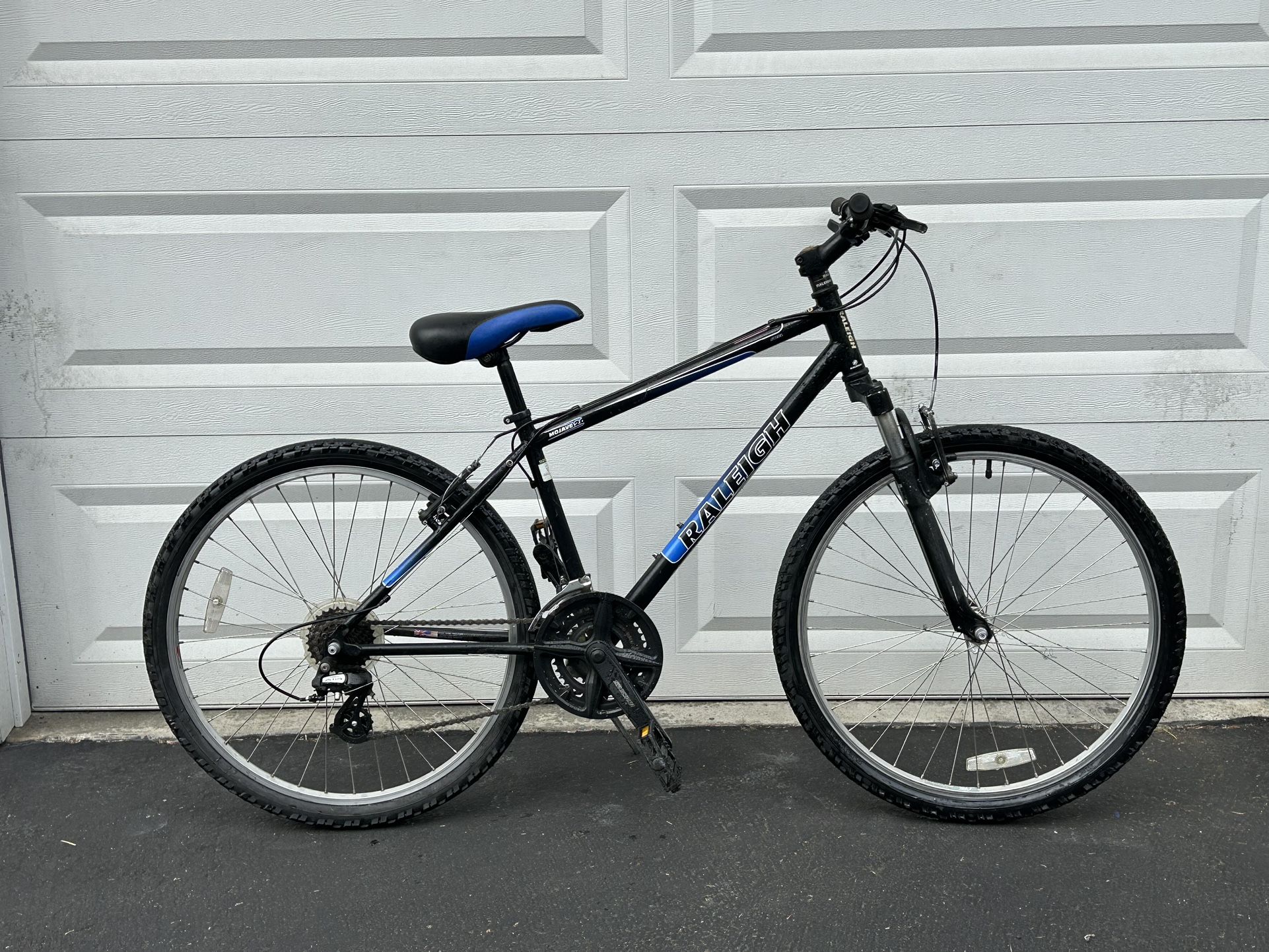 Mountain Bike RALEIGH Tire 26 Frame 16”