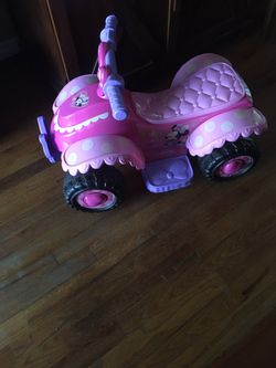 girl  Car , Works  needs  Battery 