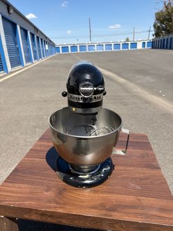 KitchenAid Stand Mixer Black with Bowl and Whisk
