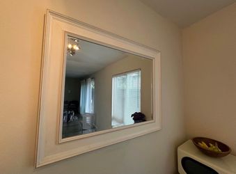 White mirror