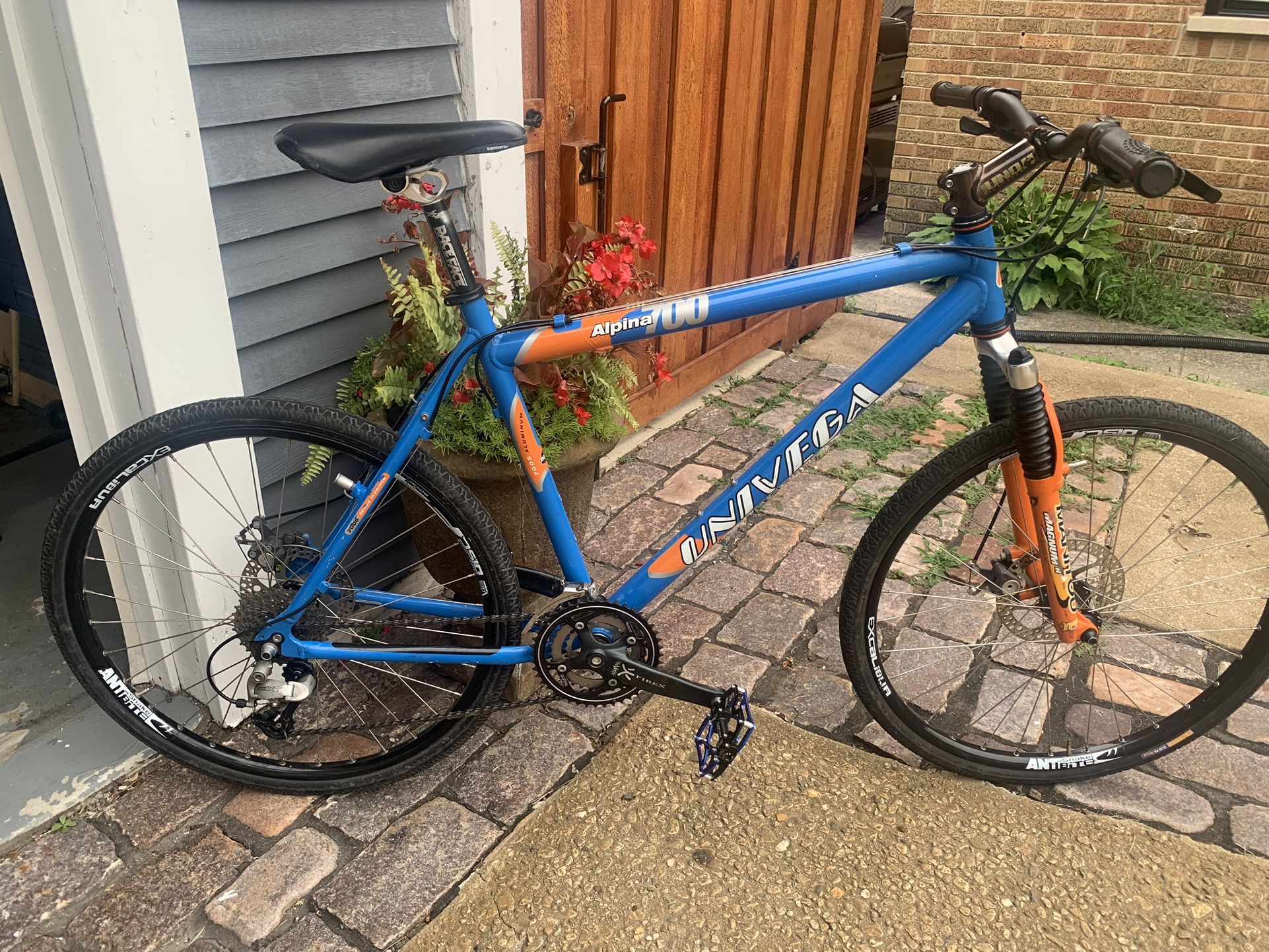 美品　Specialized Stumpjumper M4 26㌅ Specialized Stumpjumper M4 Mountain Bike for Sale in North