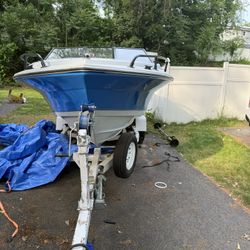 Boat Four Winn Good Condition. Price Neg