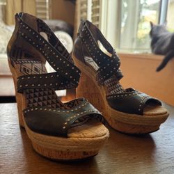 Jessica Simpson Platform Sandals / Heels