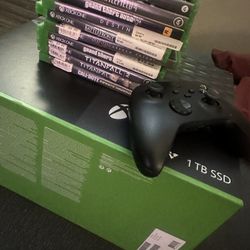 Xbox Series X  W/games Included 