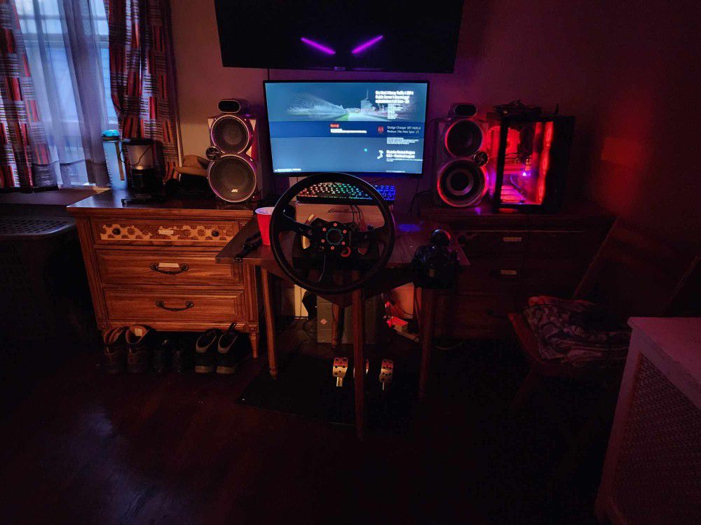 Gaming Pc Setup Plus Racing Sim Rig Hit Me Up With Offers Price Negotiable 