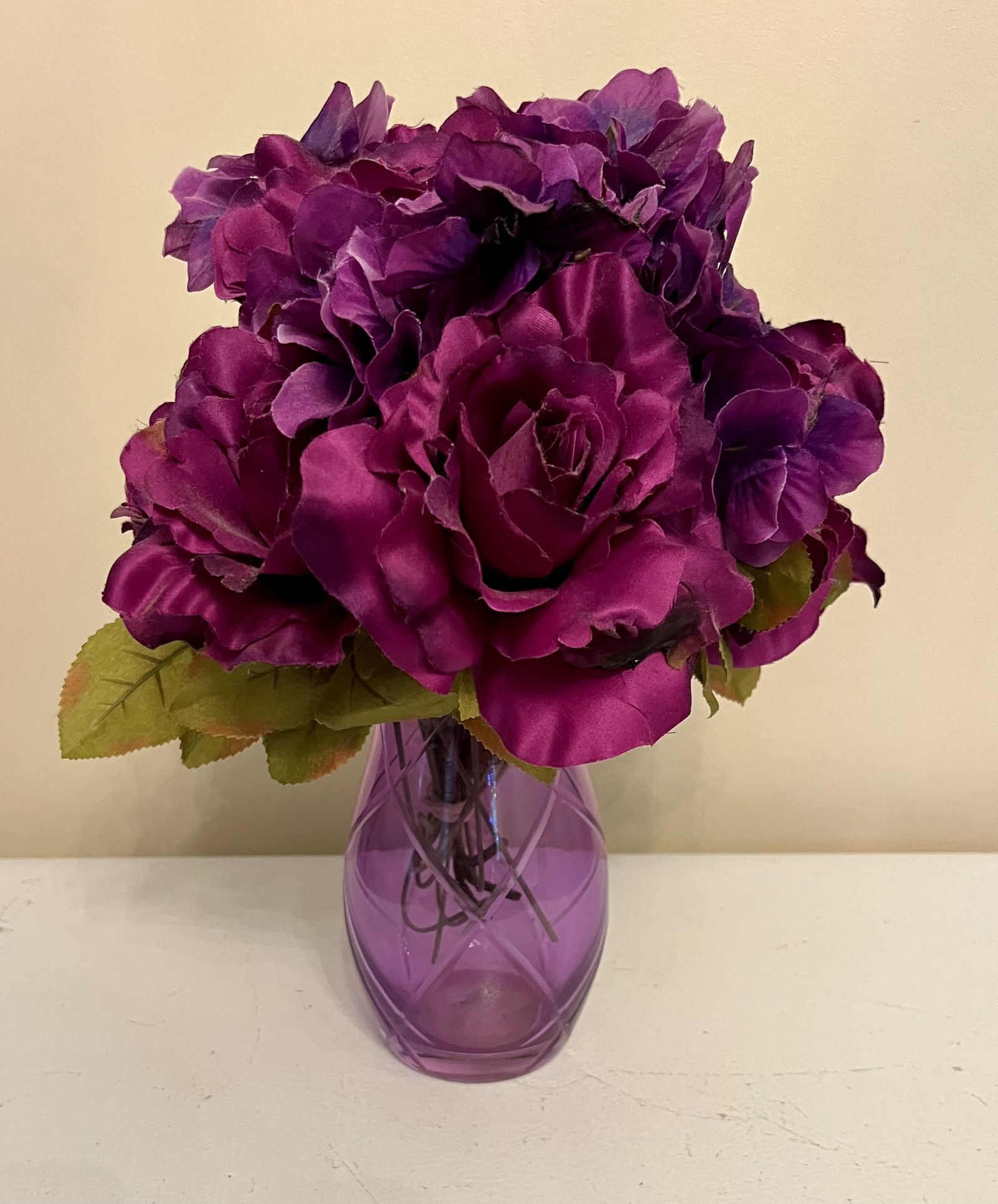 Silk Flowers/vases