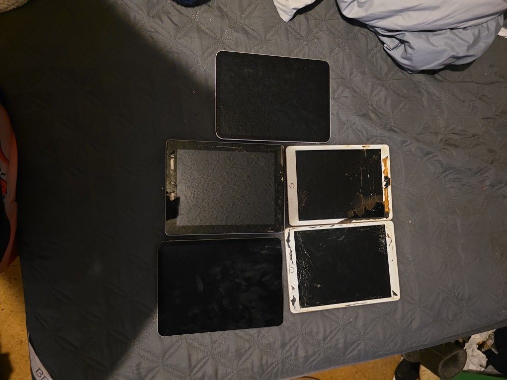 Apple Tablet Lot