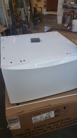 Maytag 15 pedestal storage (washer/dryer) pair