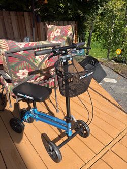 KneeRover Scooter with Basket