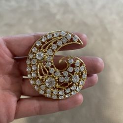 Beautiful Vintage Brooch