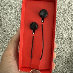 Peloton Urbanears Sumpan Earbuds!  New