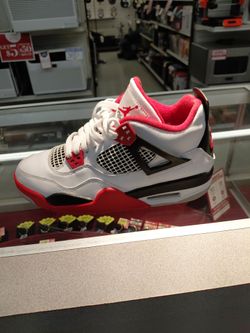 Jordan size 6.5Y