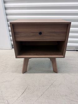 Walker Edison Frans Mid-Century Nightstand