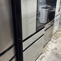 Samsung Family Hub bespoke refrigerator