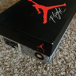 Jordan 4 Red thunder