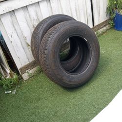 Tires 235 70R16