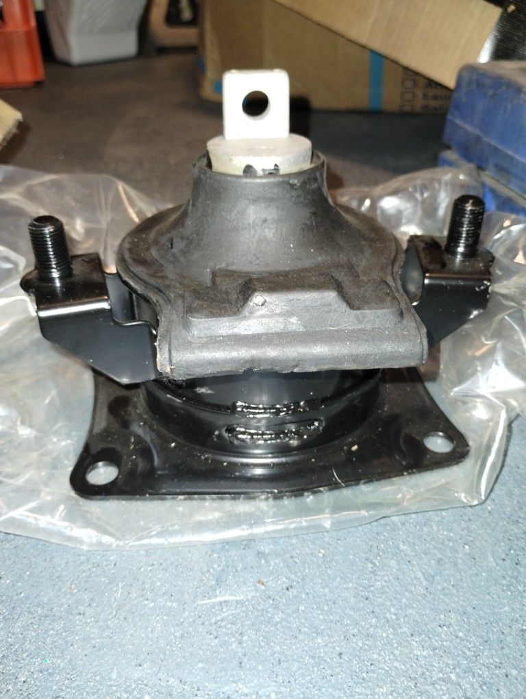Front N Rear Motor Mount Acura Tsx 2006