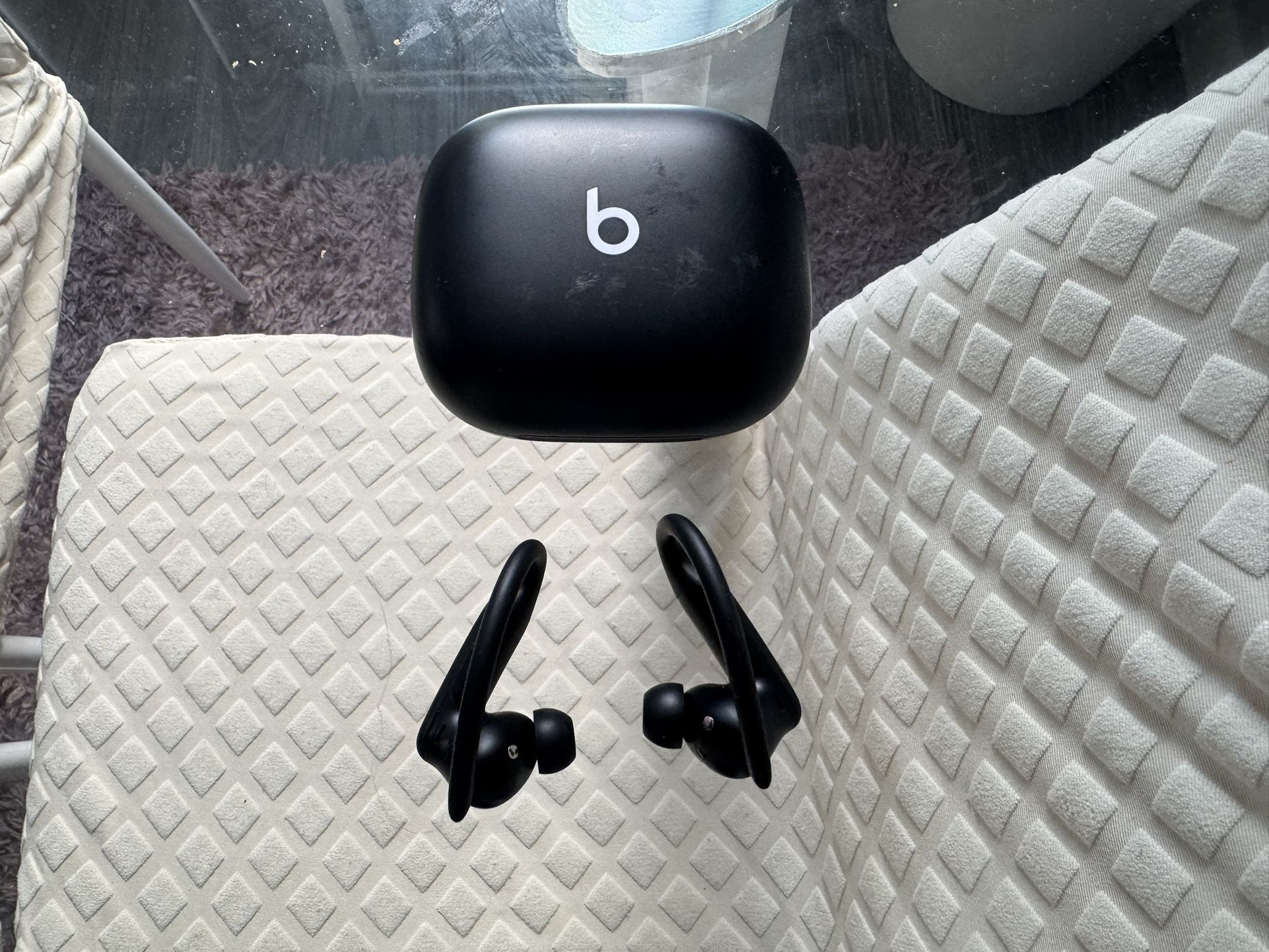 Powerbeats Pro 2 - High-Performance Earbuds — Jet Black