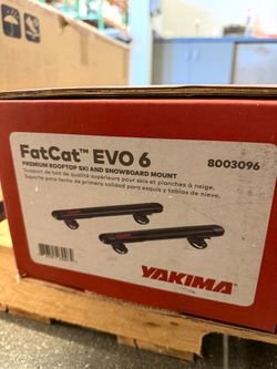 Yakima Rivian  Ski/Snowboard Mount and crossbars