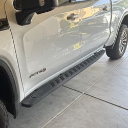 OEM Running boards 