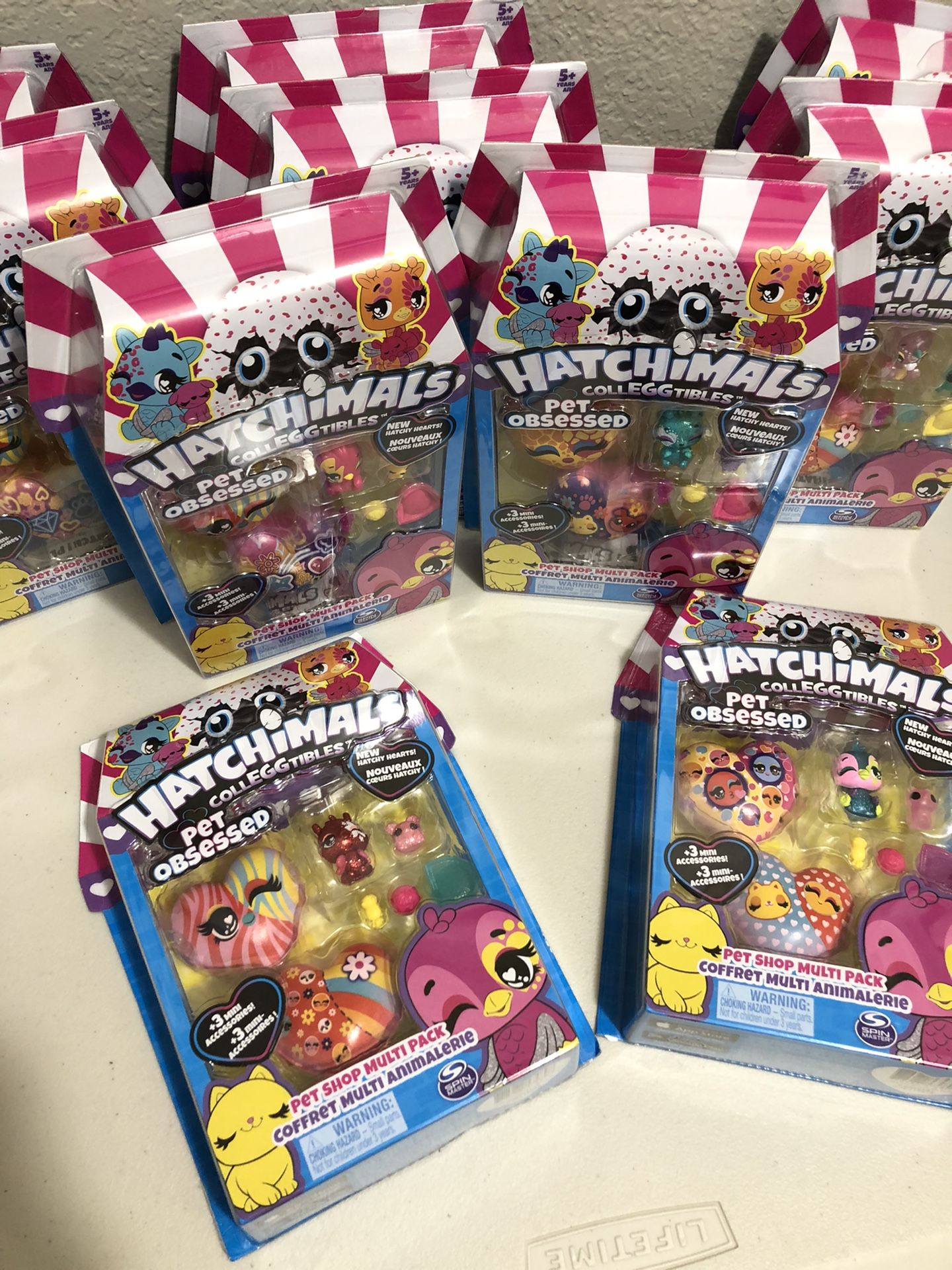Hatchimals CollEGGtibles Pet Obsessed Pet Shop Multi-Pack
