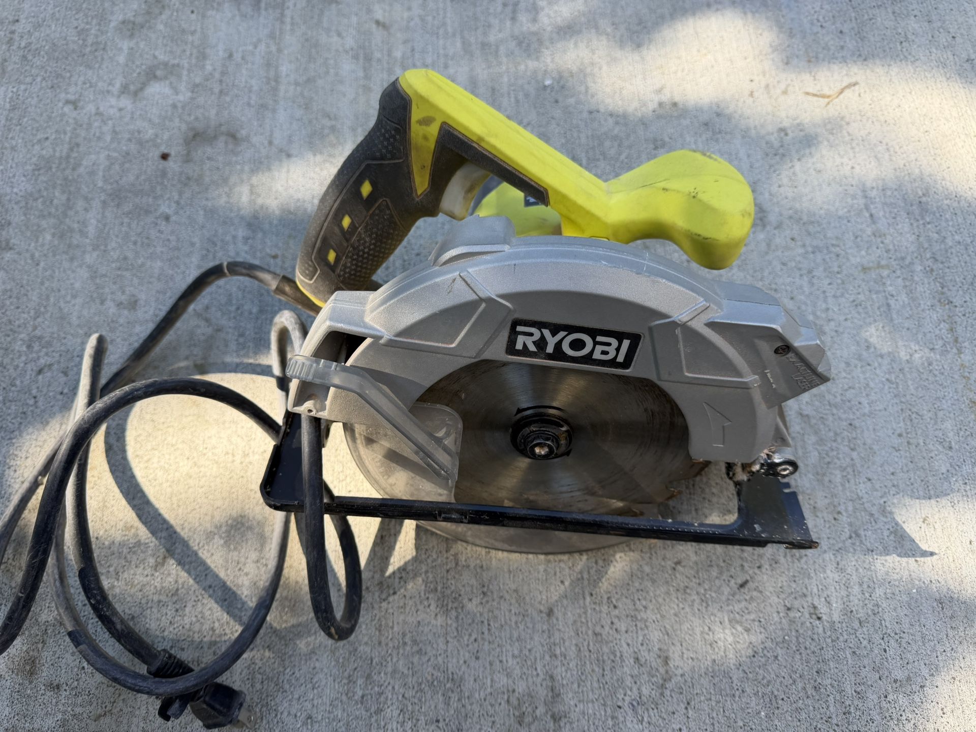 Ryobi Circular Saw CSB135L