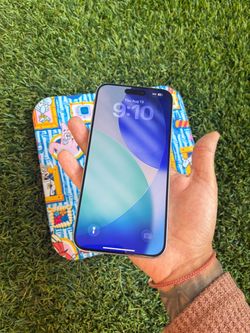 📱 iPhone 15 Pro Max – White ⚪️- 256GB - Unlocked