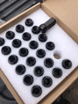Lug nuts