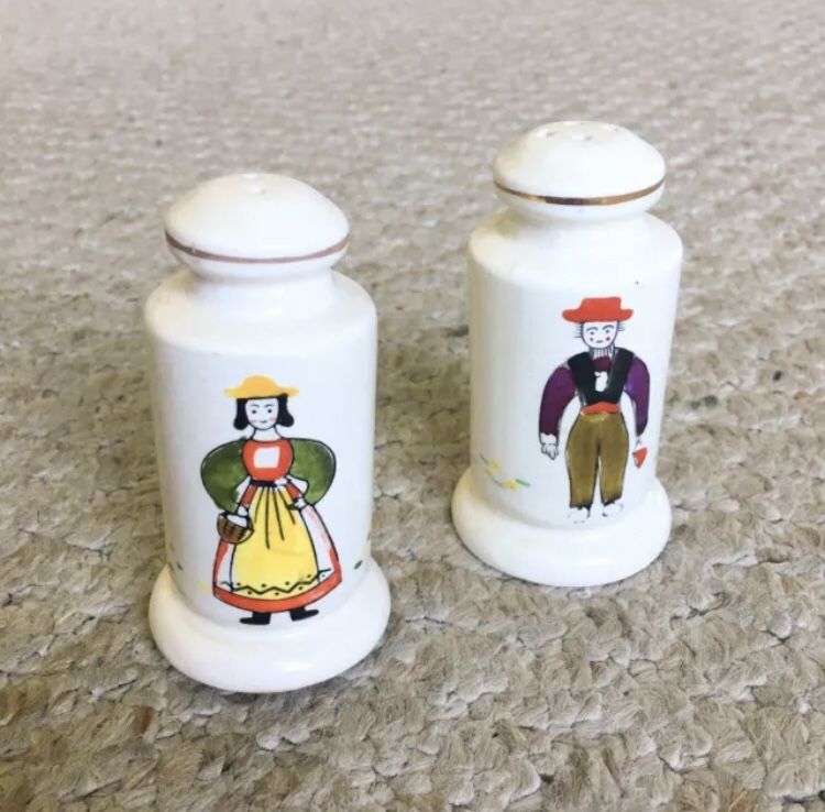 Vintage Porcelain Salt and Pepper Shaker Set - Made in Japan