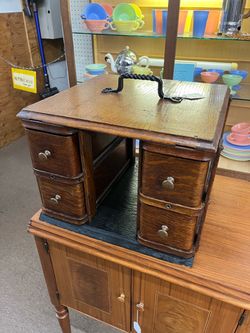 Sewing Machine Cabinet w Wood Drawers