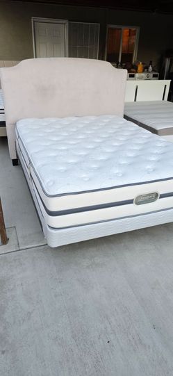 Queen size bed