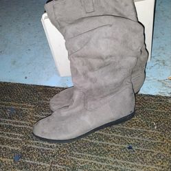gray boots