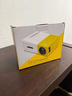 Meer mini projector with remote control