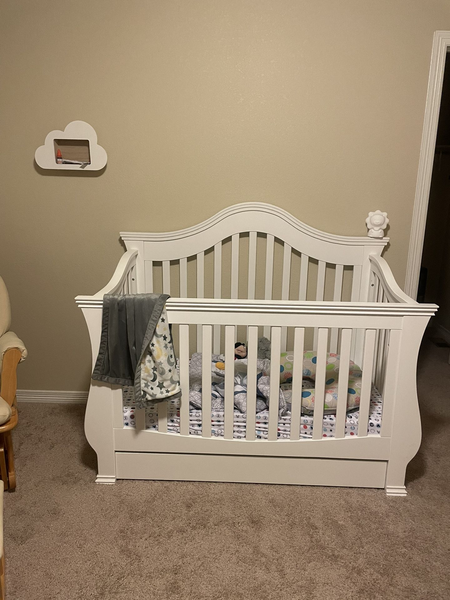Baby  Crib And Changing Table