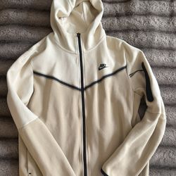 Beige Nike Tech Adult