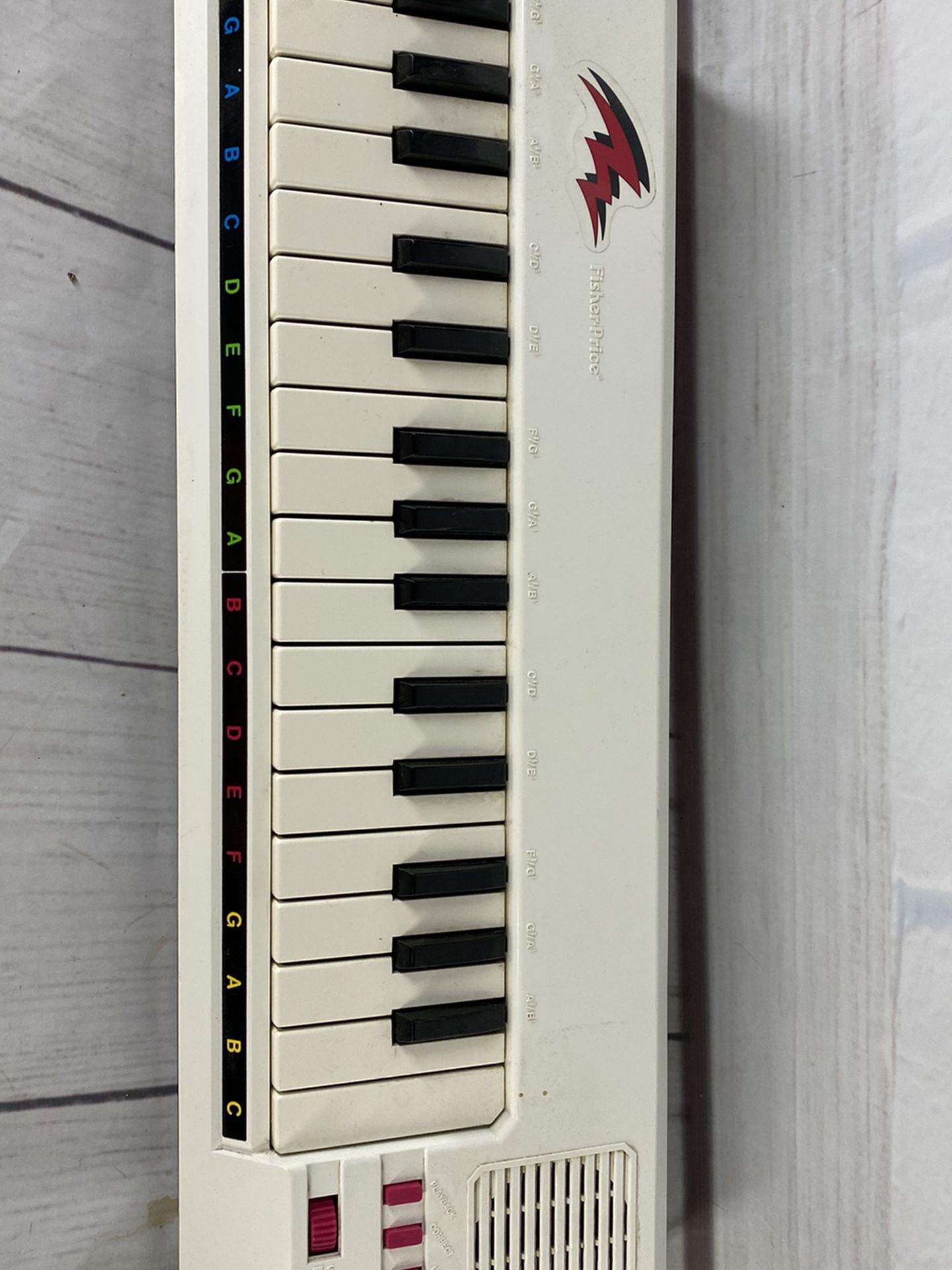 VTG 1988 FISHER PRICE 3810 KEYBOARD PIANO MUSICAL INSTRUMENT TESTED WORKS
