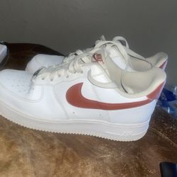Woman’s Nike A1s 9.5