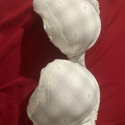 Victoria’s Secret Bra 38DD