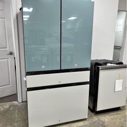 (DEAL OF THE DAY)🔥🔥 Bespoke 4-Door French Door Smart Refrigerator with Beverage Center in Morning Blue/White Glass, Standard Depth