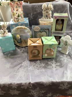 Assorted precious moments collectibles