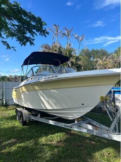 Beautiful 2010 Seafox 216 Fish & Ski w/ Tandem Trailer