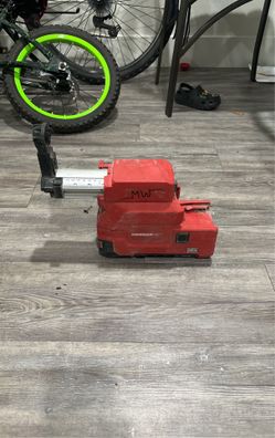 Milwaukee M18 Hammer Vac
