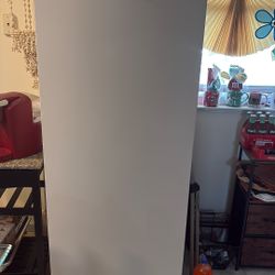 Stand Up Frigidaire  Freezer Works Great Great Condition.