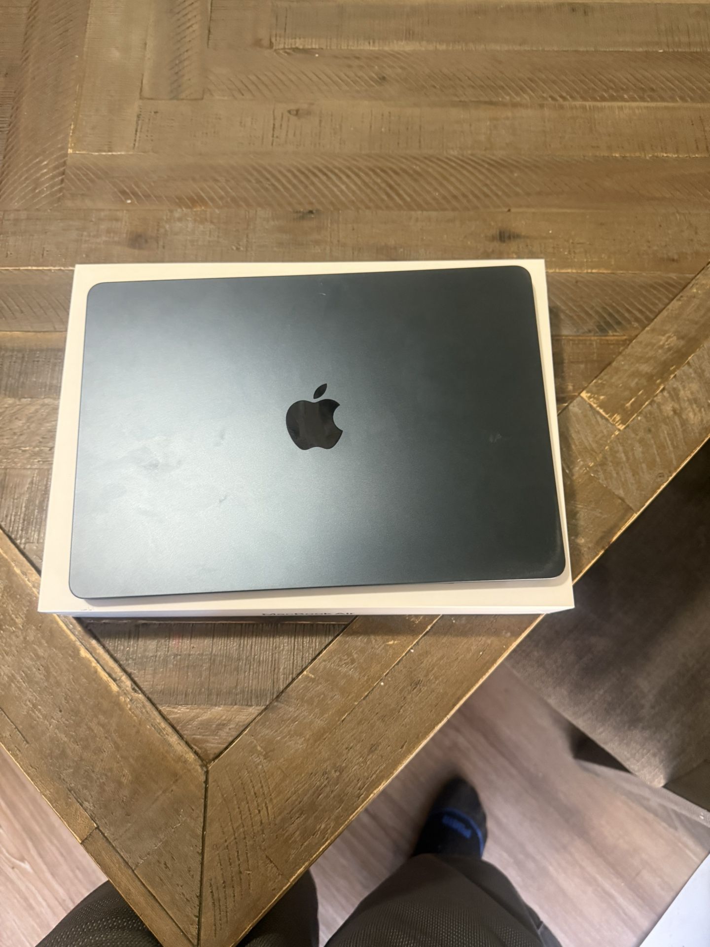 MacBook Air 13.6 Inch
