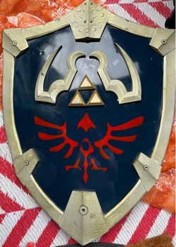 Legend of Zelda Hylian Shield Replica