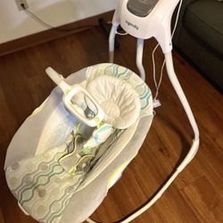 Ingenuity Lightweight Compact 6-Speed Baby Swing